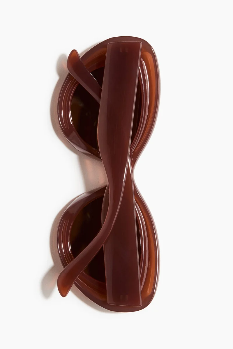 اتش اند ام نظارات شمسية كبيرة مستقطبة